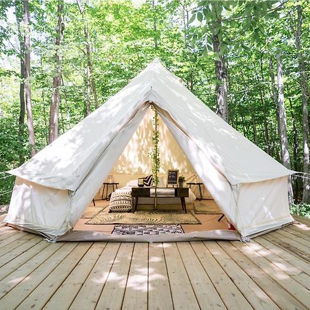 Grotto Getaway Hotell Miller Lake Exteriör bild