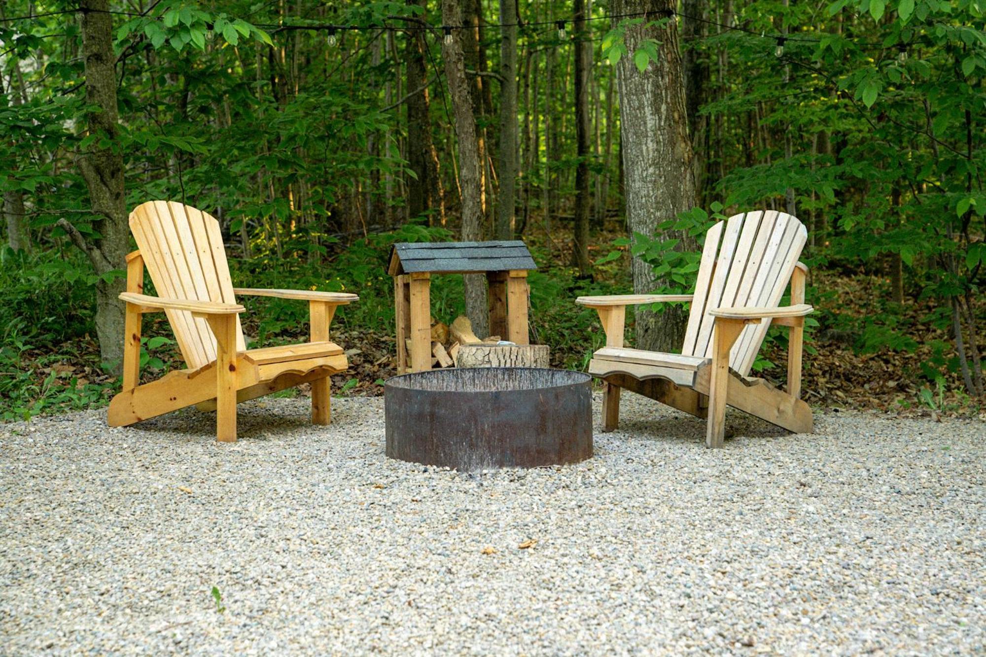 Grotto Getaway Hotell Miller Lake Exteriör bild