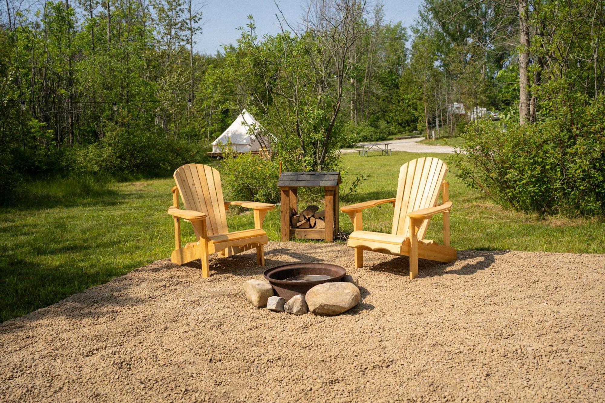 Grotto Getaway Hotell Miller Lake Exteriör bild