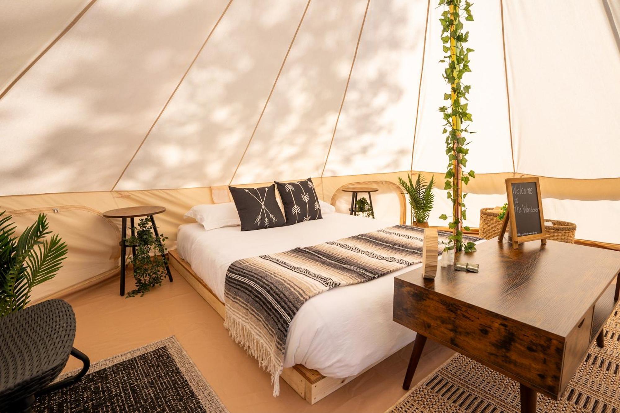 Grotto Getaway Hotell Miller Lake Exteriör bild